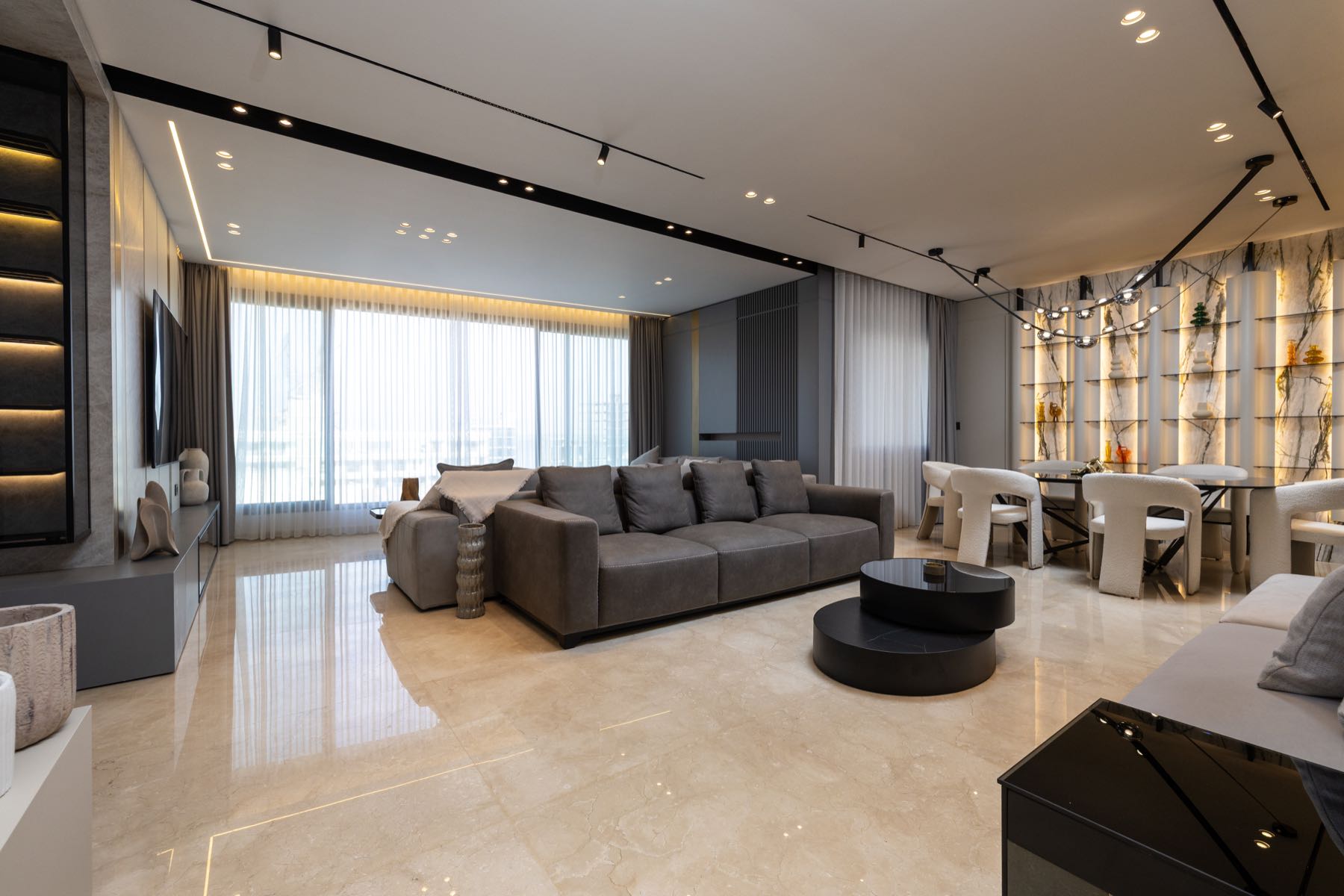 SS Apartment